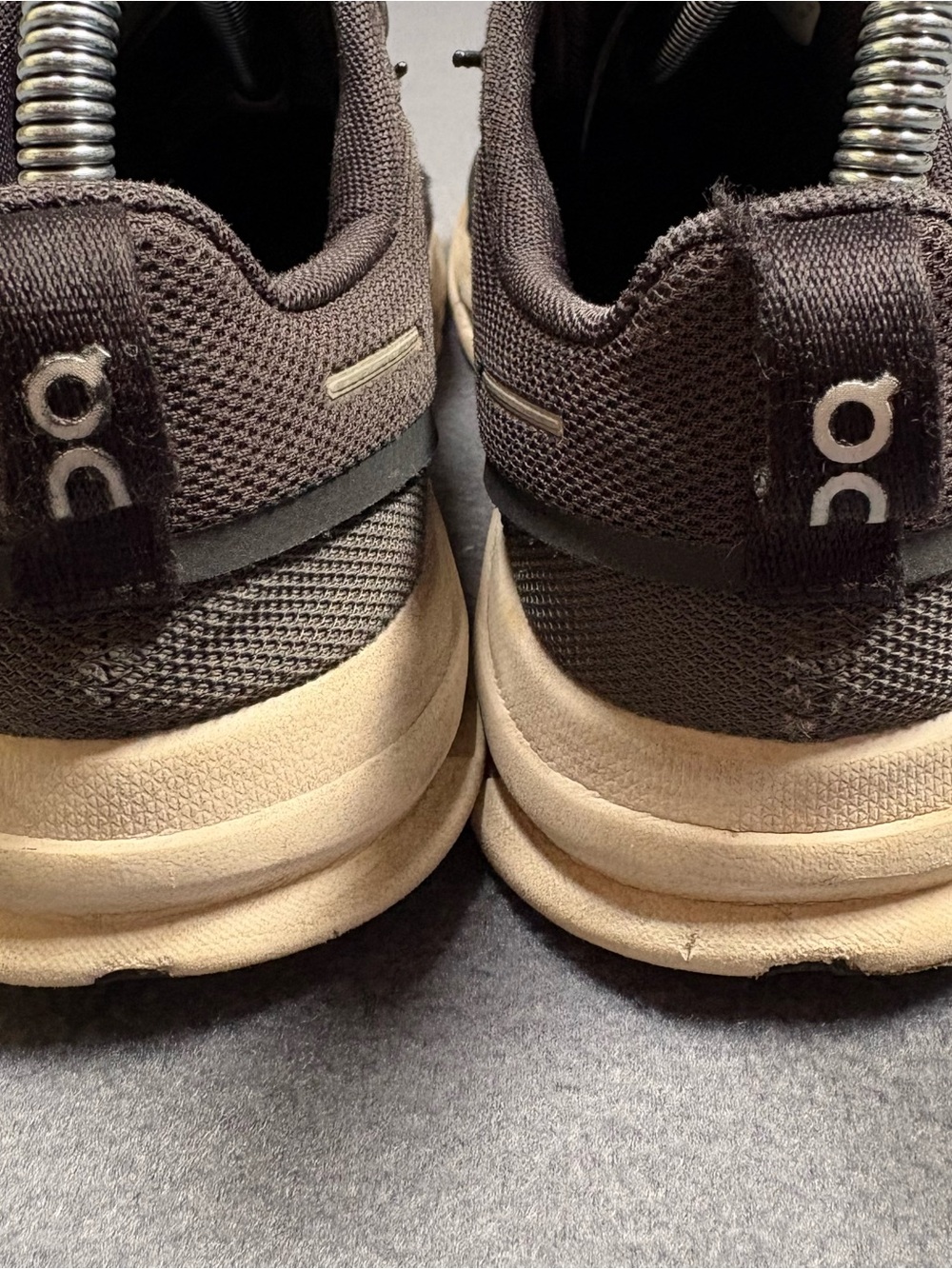 On Cloud Sky youth black running Shoes size 6.5 - Picture 3 of 15
